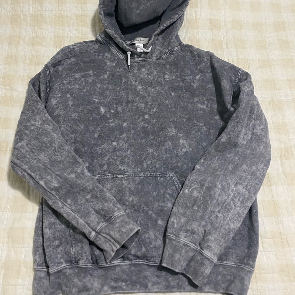 Gray tie-dye hoodie